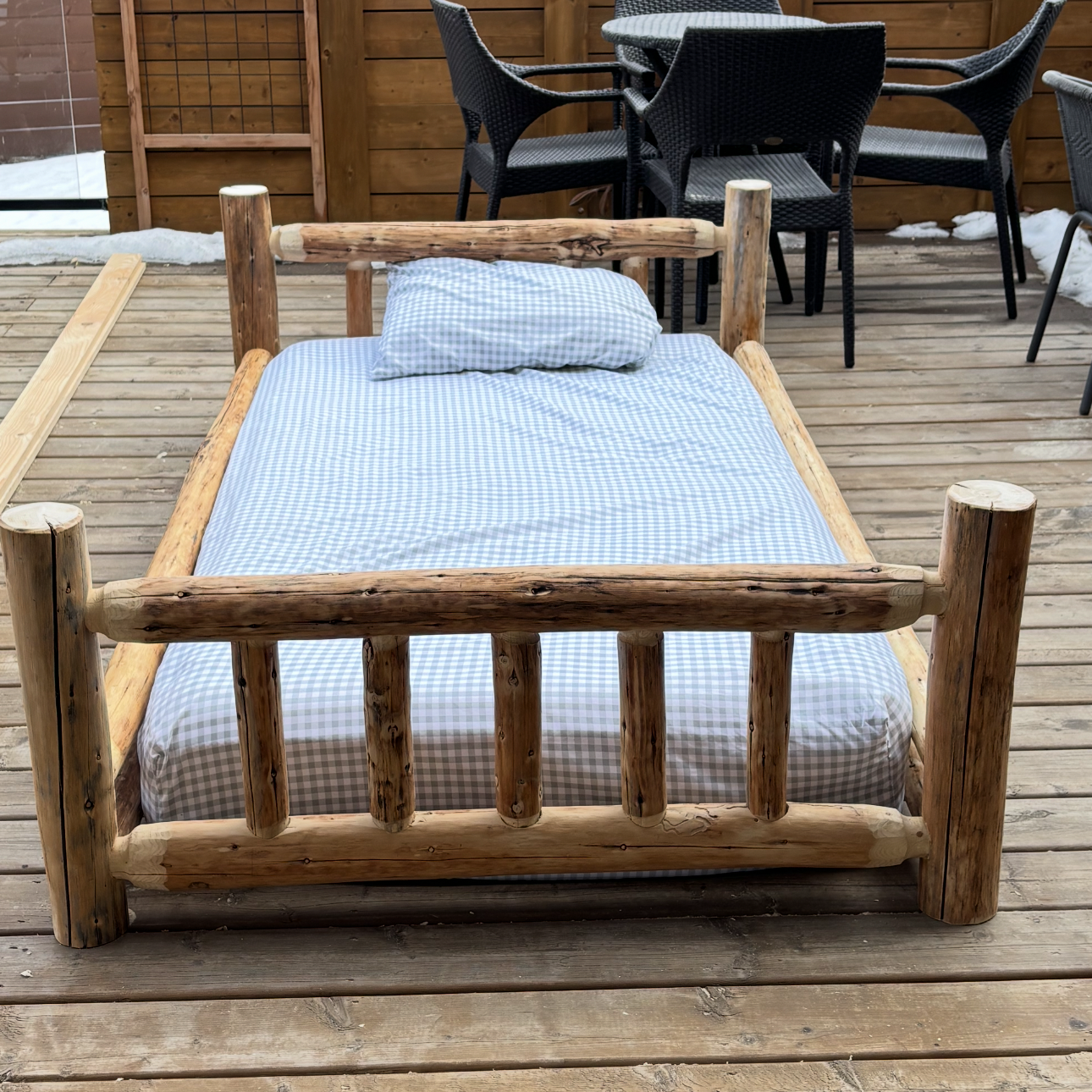 King log bed